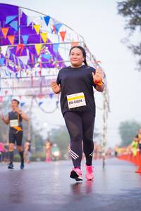 BIB: 81024
                            <button type="button" onclick="openModal(9963139)" class="btn btn-primary btn-sm float-right btn-popup" data-toggle="modal" data-target=".modal-high-quality">
                        <i class="fas fa-shopping-cart"></i> Add to Cart
                    </button>
                                            <button type="button" onclick="isThisMe(9963139, true)" class="btn btn-success btn-sm float-right btn-popup btn-isme hidden" data-toggle="tooltip" data-placement="bottom" title="นี่คือรูปของคุณใช่ไหม คลิกที่นี่เพื่อเอาเข้าอัลบั้ม">
                        <i class="fas fa-plus"></i> Add to album
                    </button>
                    <button type="button" onclick="isThisMe(9963139, false)" class="btn btn-warning btn-sm float-right btn-popup btn-isnotme hidden">
                        <i class="fas fa-ban"></i> Remove from album
                    </button>